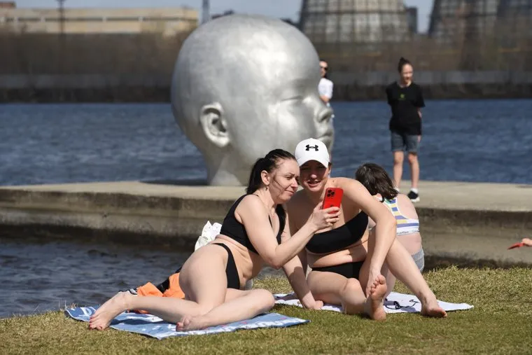 Самый жаркий день в апреле. Екатеринбург