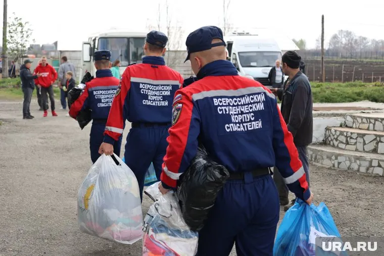 В курганский микрорайон Смолино привезли гумпомощь