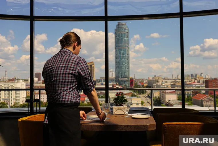 Трудовые мигранты из стран СНГ активно привлекаются к работе в российских ресторанах