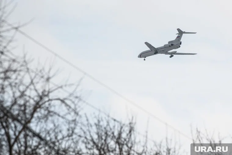 Самолет последний раз выходил на связь в 11:00 по мск (архивное фото)