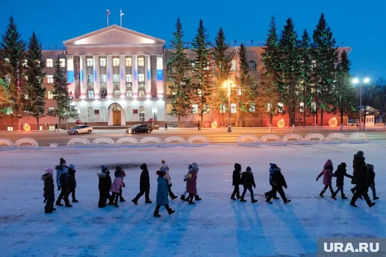 Чиновникам правительства испортили настроение перед праздником
