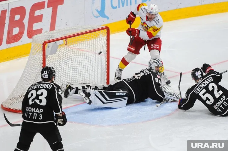 Хоккеисты и болельщики «Трактора» хорошо знают Ивана Савина