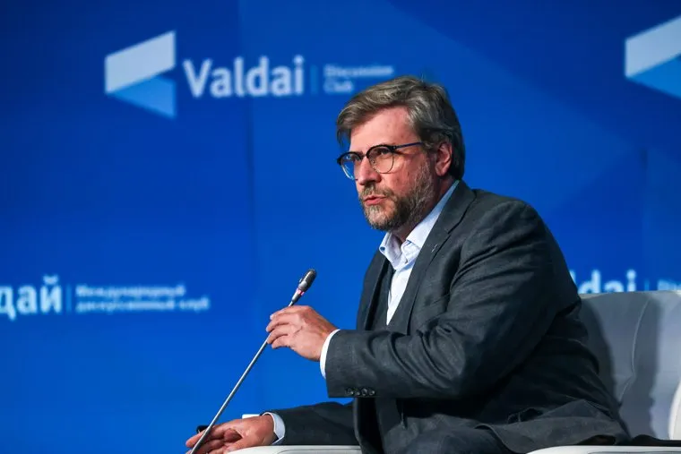 Владимир Путин на пленарной сессии Валдайского дискуссионного клуба. Сочи