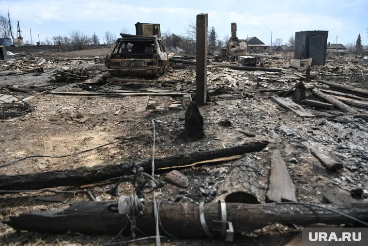 К сожалению, другой поселок на севере области — Сосьву — не удалось отстоять от огня