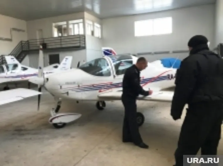 На авиатехнику наложили арест