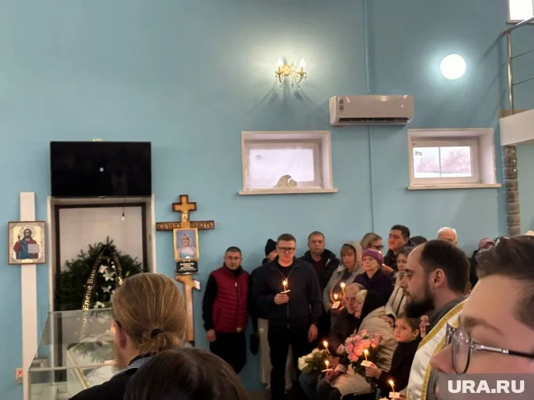 Алексей Текслер прибыл в Коркино, чтобы поддержать семью погибшей