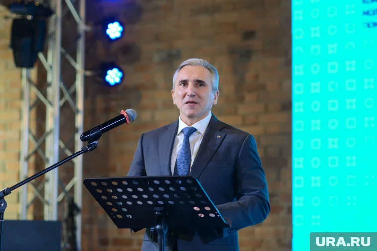 Прямая линия губернатора Моора в 2025 году продлилась 1 час 56 минут