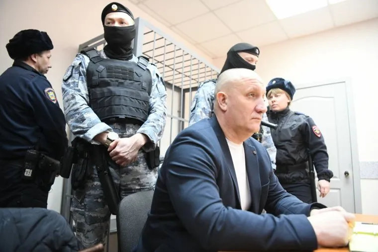 Суд по делу свердловского экс-министра ЖКХ Николая Смирнова