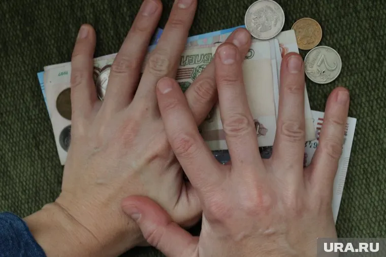 Жители России для сохранения денег арендуют банковские ячейки