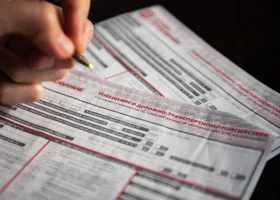 В РФ предложили рассылать «письма счастья» водителям без ОСАГО