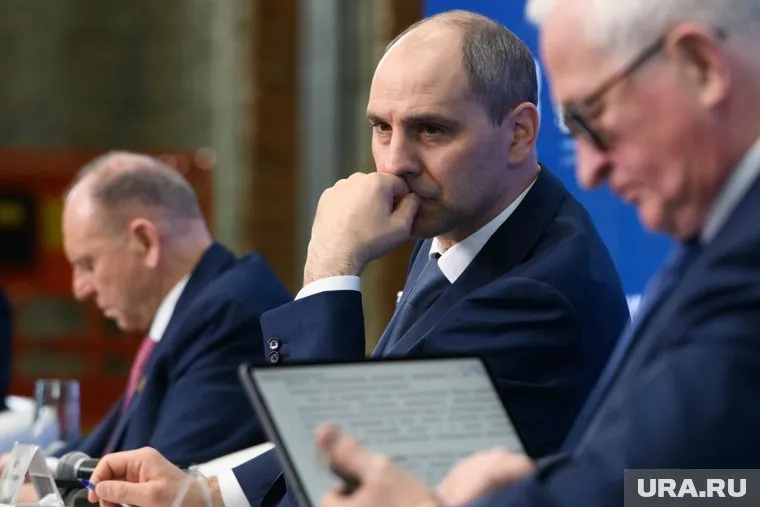 Денис Паслер, вероятно, вмешался в конфликт после доклада зама