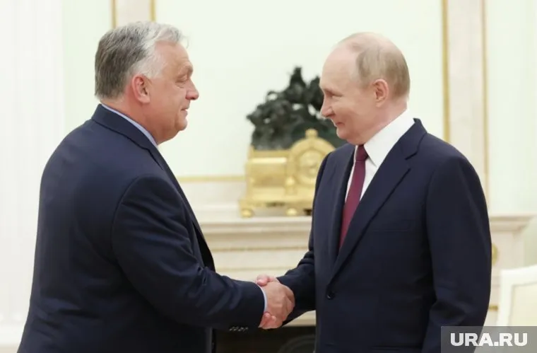 Президент РФ Владимир Путин рассказал о своей позиции по Украине премьер-министру Венгрии Виктору Орбану