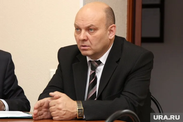 Лев Сомов собирается восстанавливаться в должности через суд