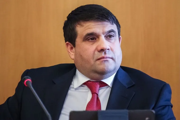 Пресс-конференция вице-спикера Тюменской областной думы от оппозиции Владимира Пискайкина. Тюмень, пискайкин владимир