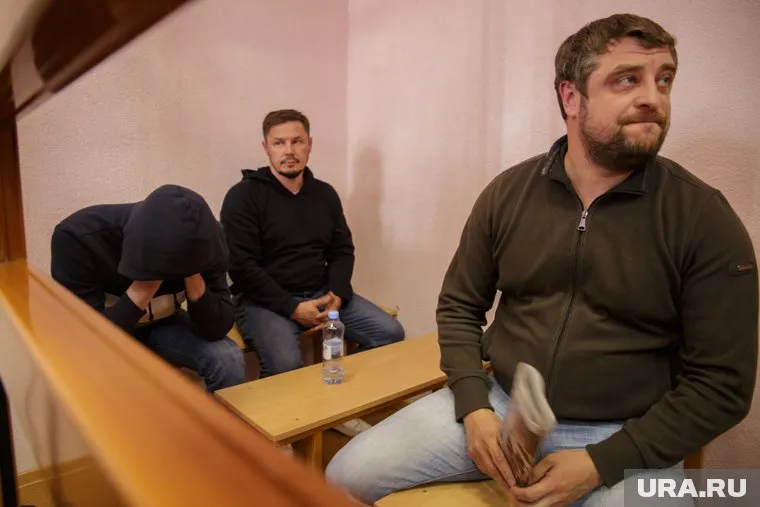 Егор Заворохин (крайний справа) продолжит отбывать наказание