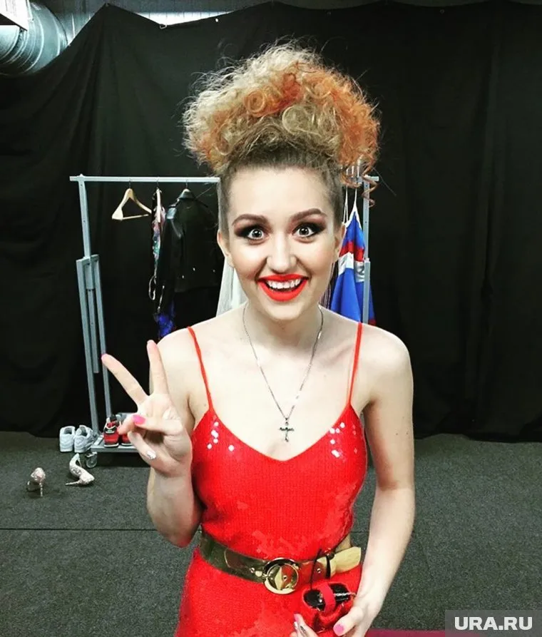 Она готова продолжать карьеру музыканта, как и ее скандальная предшественница