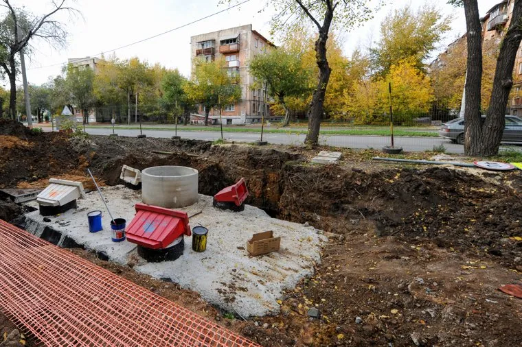 Раскопы теплотрасс МУП ЧКТС. Челябинск
