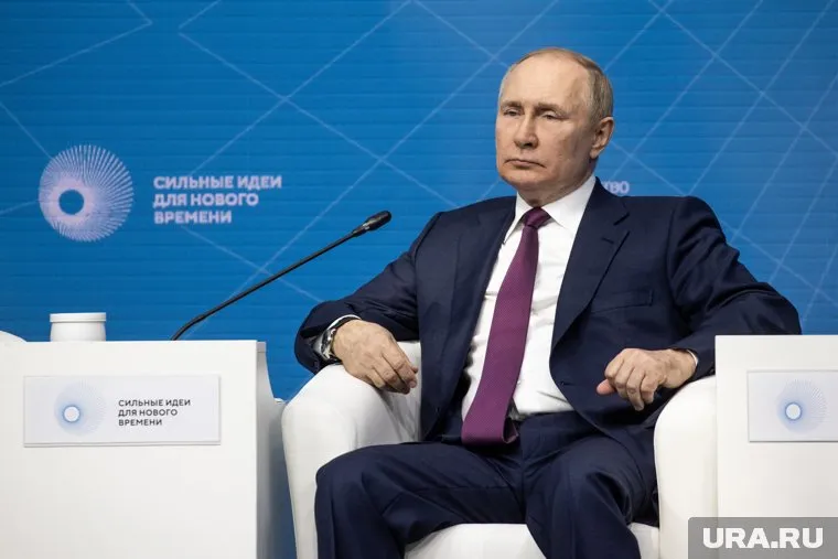 Владимир Путин назвал основные направления строительства железных дорог в РФ