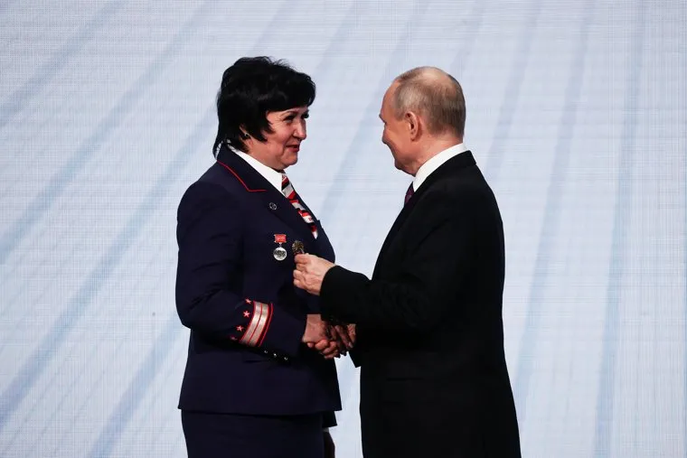 Владимир Путин на 4 съезде железнодорожников. Москва