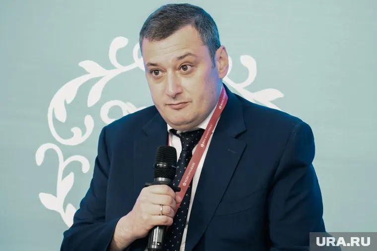 Решение о прекращении полномочий Бережного было принято советом директоров компании