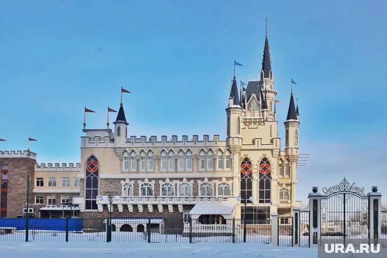 Парк курганской кондитерской украсят к Новому году