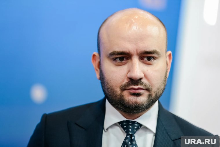 «Уволен, ***»: что известно о жестком увольнении губернатором Самарской области своего подчиненного