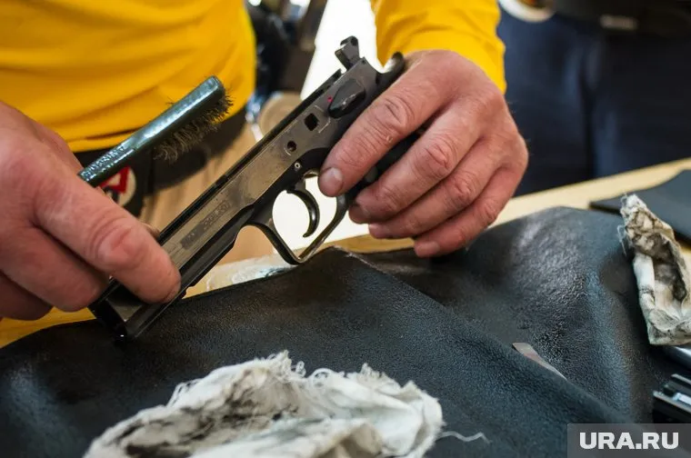 Трагедия в Тверской области вновь запустила дискуссию о праве россиян на оружие