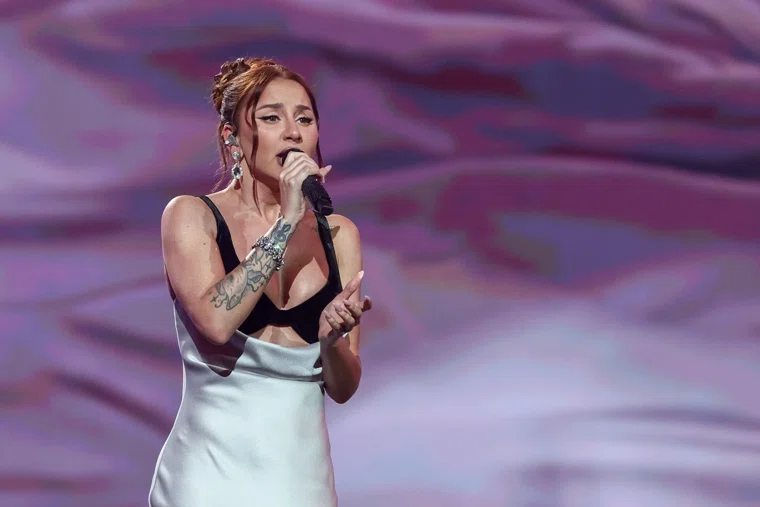 Анна Асти поделилась, что любит лошадей и хочет свою ферму