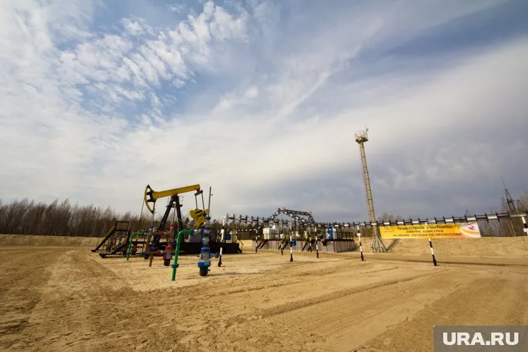 На объекте Роснефти в ХМАО произошел разлив нефти