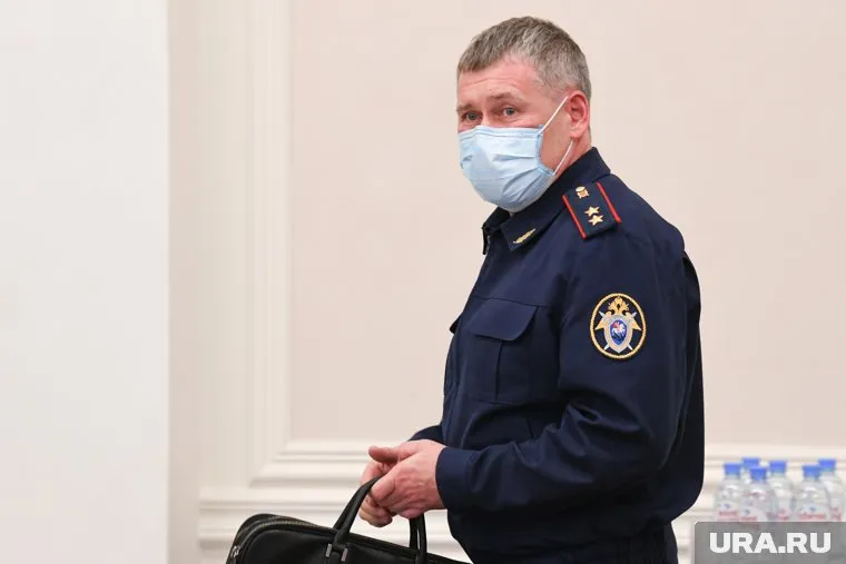 Михаил Богинский ушел из СК по выслуге лет