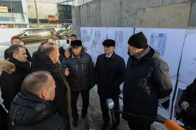 Рабочий визит Николая Цуканова по строящимся объектам к саммитам ШОС и БРИКС. Челябинск, конгресс-холл таганай2020, цуканов николай, дубровский борис