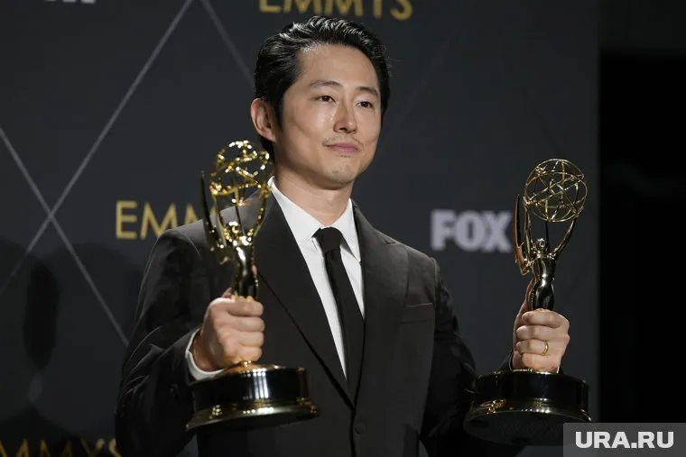 Стивен Юн стал лучшим актером мини-сериала