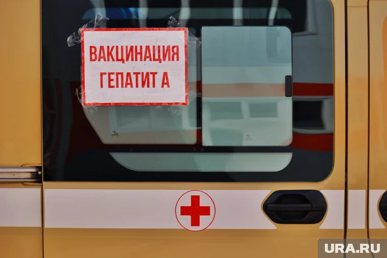 По данным Роспотребнадзора, ранее официально сообщалось только о том, что риски ввоза гепатита А из Чехии минимальны 
