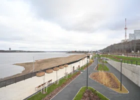 Пермяки исследуют новый участок набережной Камы