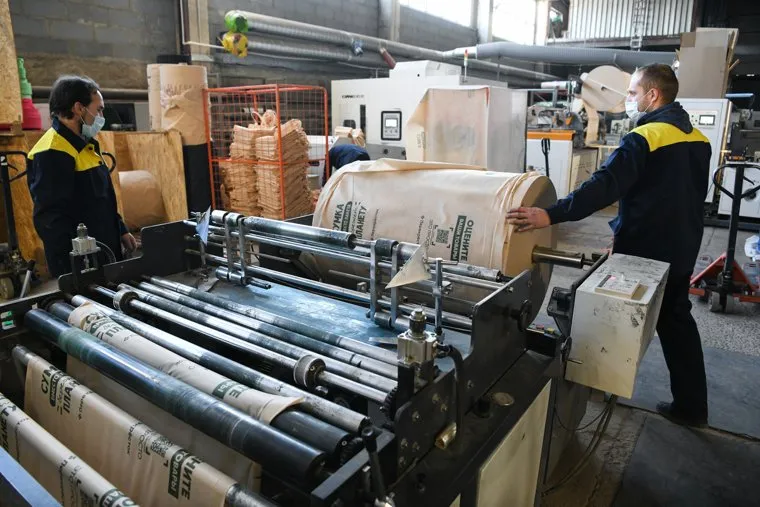 Производство экологичных пакетов из спанбонда ЭкоПрост. Полевской