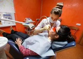 Жители Тобольска не могут записать детей на прием к стоматологу