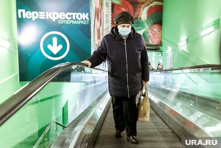 Такие выплаты для граждан старше 65 лет уже введены в Москве