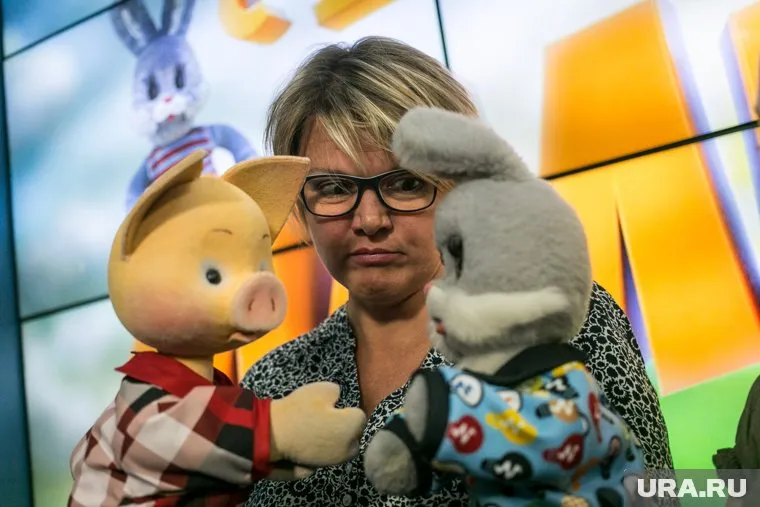 Была ли нацистская символика нанесена на плюшевых персонажей передачи, не уточняется