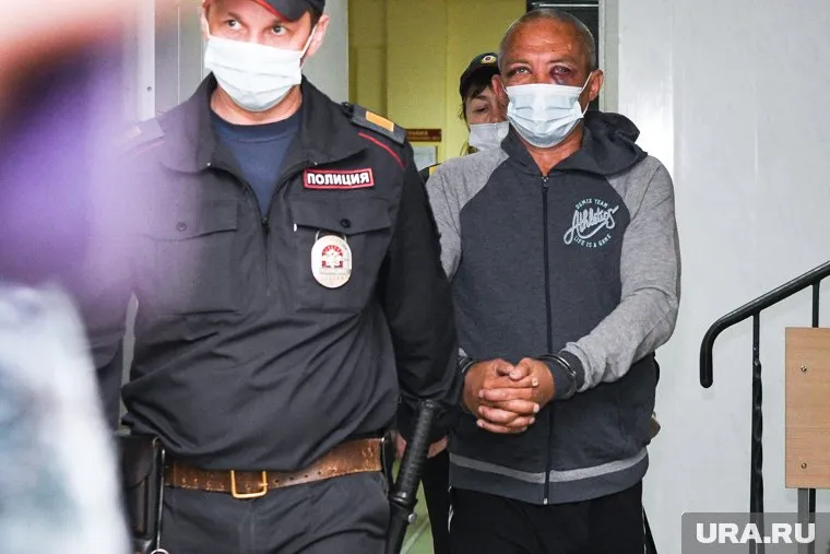 Первые показания Сергей Болков дал утром 31 мая