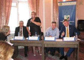 «Сделали все, чтобы развалить сельскую школу!» Курганские учителя разругались с властями из-за льгот