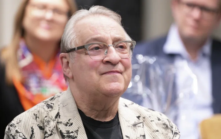 Хазанов продал недвижимости на более чем 700 тысяч рублей