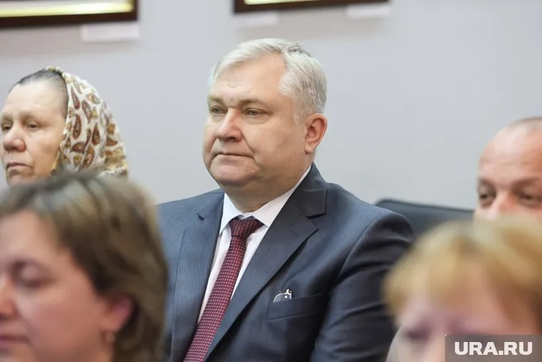 Власти не могут найти замену главе Щучанского округа Геннадию Подкорытову