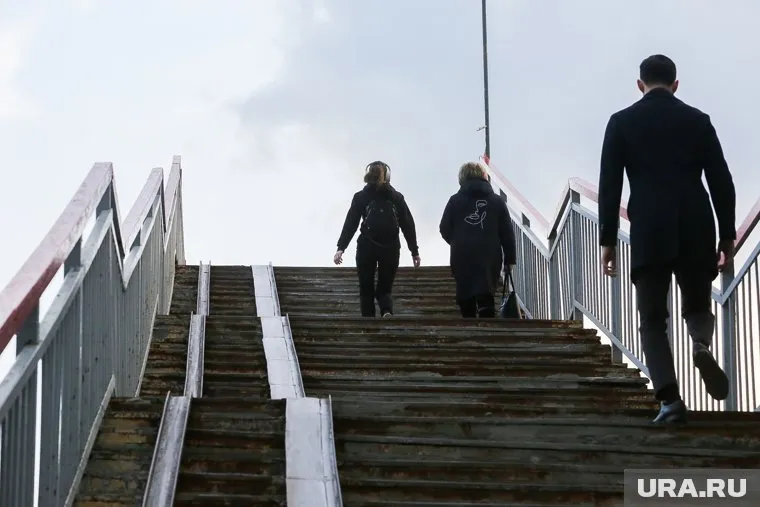 Для инвалидов оборудуют лифты