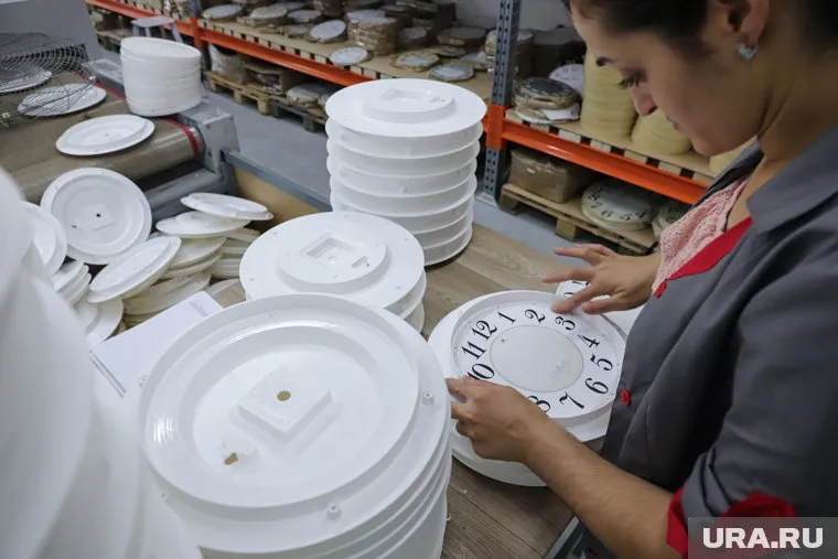 На часовой завод в Златоусте возьмут примут всех желающих работать