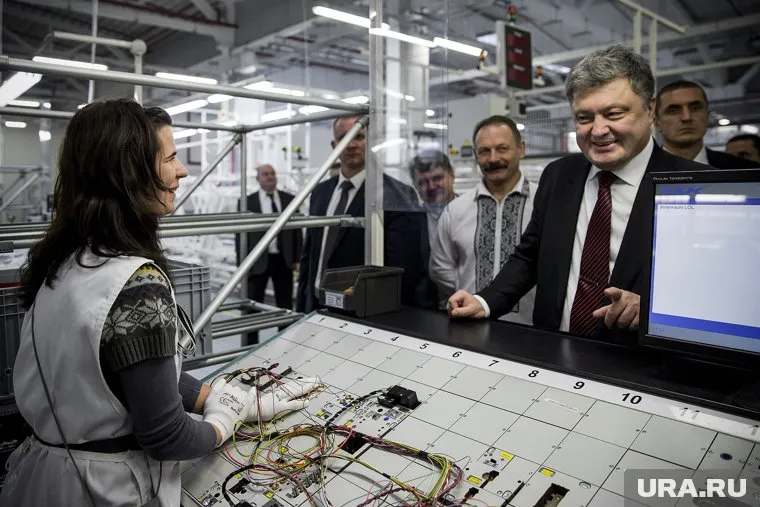 Перед сдачей анализов Порошенко, возможно, сделают полную чистку организма