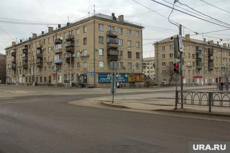 Подъезд закрыли на самоизоляцию, поскольку один из жителей скончался от пневмонии (фото из архива)