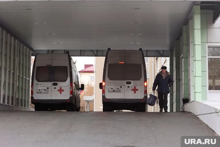 Родители, чьи дети скончались из-за отравления в больнице Красноярска, дали показания