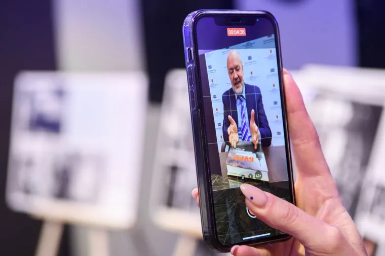 Презентация книги Коммерсантъ-Урал Буре вестники. Екатеринбург