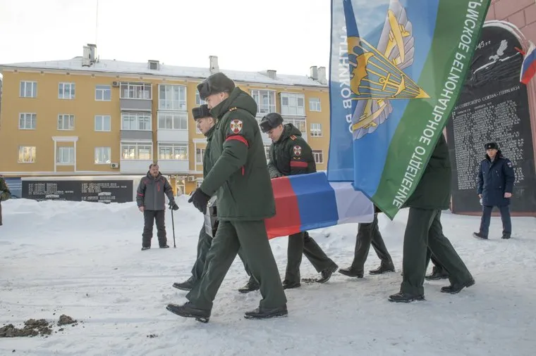 Похороны на Северном кладбище погибшего в зоне СВО старшего сержанта ВДВ Рожкова Вадима. Пермь