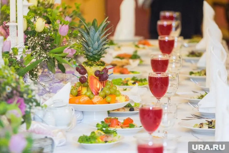 Во время проведения корпоратива на территории базы отдыха не должно быть посторонних